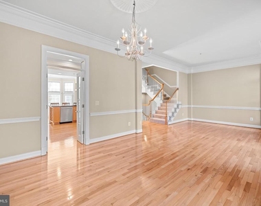 5237 Bessley Place - Photo Thumbnail 46