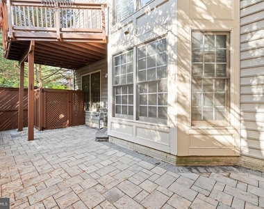 5237 Bessley Place - Photo Thumbnail 77