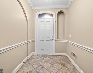 5237 Bessley Place - Photo Thumbnail 3