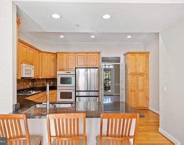 5237 Bessley Place - Photo Thumbnail 32