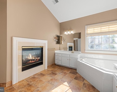 5237 Bessley Place - Photo Thumbnail 57