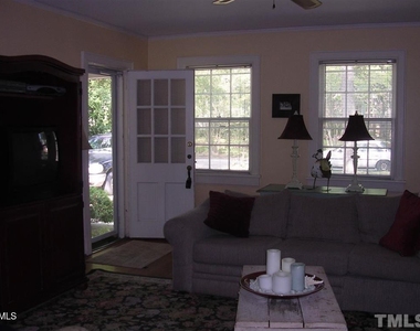 12 Henderson Street - Photo Thumbnail 3