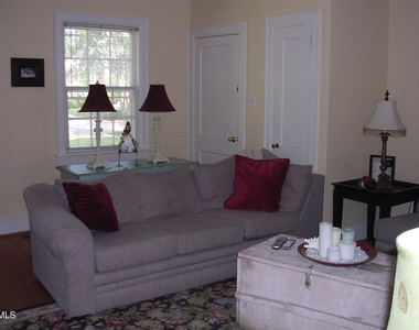 12 Henderson Street - Photo Thumbnail 2