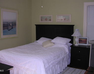 12 Henderson Street - Photo Thumbnail 9