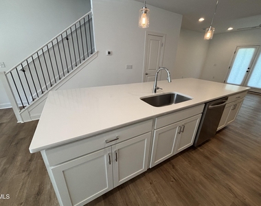 5710 Parker Pnes Court - Photo Thumbnail 15