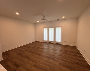 5710 Parker Pnes Court - Photo Thumbnail 18