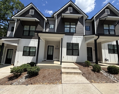 5710 Parker Pnes Court - Photo Thumbnail 5