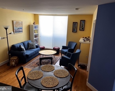 1200 N Hartford Street - Photo Thumbnail 3