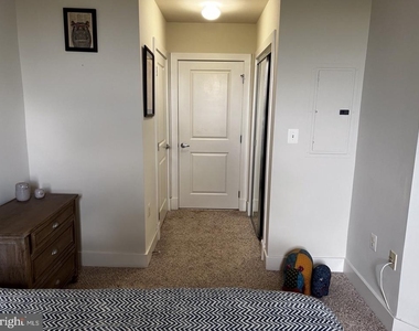 1200 N Hartford Street - Photo Thumbnail 9