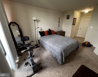 1200 N Hartford Street - Photo Thumbnail 8