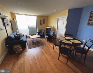 1200 N Hartford Street - Photo Thumbnail 2