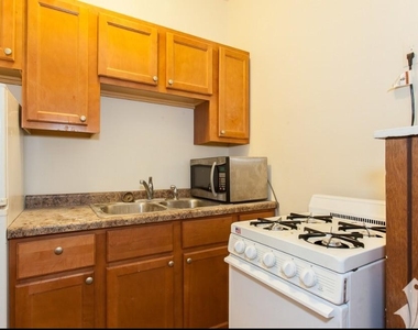 430-32 W Surf St - Photo Thumbnail 5