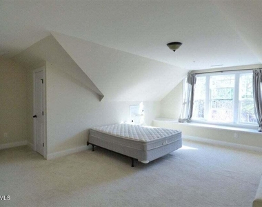 342 Rose Walk Lane - Photo Thumbnail 9
