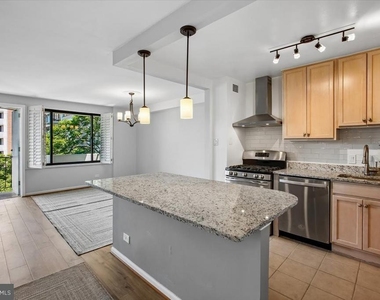 4501 Arlington Boulevard - Photo Thumbnail 7