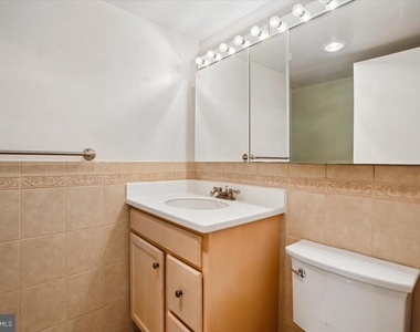 4501 Arlington Boulevard - Photo Thumbnail 16