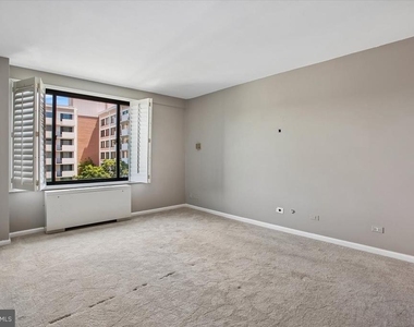 4501 Arlington Boulevard - Photo Thumbnail 11