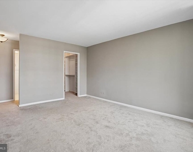4501 Arlington Boulevard - Photo Thumbnail 12