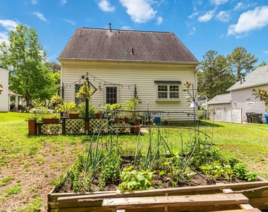 111 Briarhaven Drive - Photo Thumbnail 17