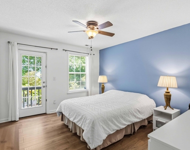 111 Briarhaven Drive - Photo Thumbnail 8