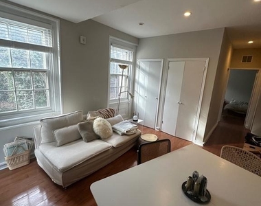407 Cypress Street - Photo Thumbnail 8