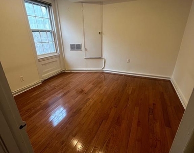 407 Cypress Street - Photo Thumbnail 21
