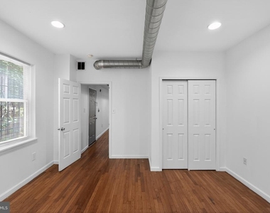 1729 W Master Street - Photo Thumbnail 9