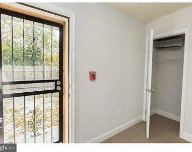 931 N 19th Street - Photo Thumbnail 16