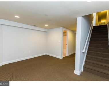 931 N 19th Street - Photo Thumbnail 18