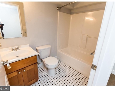 931 N 19th Street - Photo Thumbnail 20