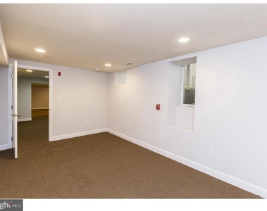 931 N 19th Street - Photo Thumbnail 25