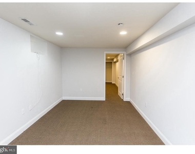 931 N 19th Street - Photo Thumbnail 22