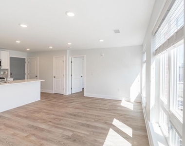 1616 N Bailey Street - Photo Thumbnail 8