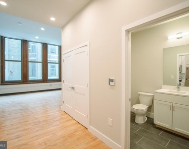 1300 S 19th Street - Photo Thumbnail 5