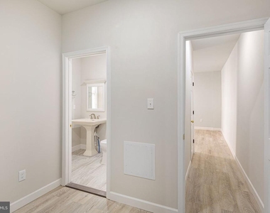 702 E Chelten Avenue - Photo Thumbnail 7