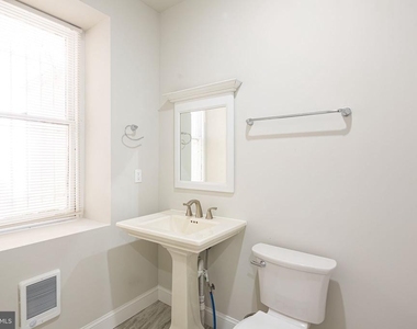 702 E Chelten Avenue - Photo Thumbnail 8