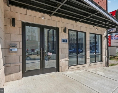 813 Broad Street N - Photo Thumbnail 24