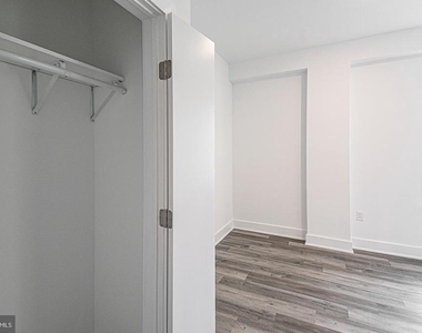 1524 South Street - Photo Thumbnail 8