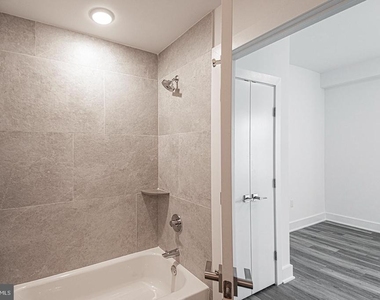 1524 South Street - Photo Thumbnail 10