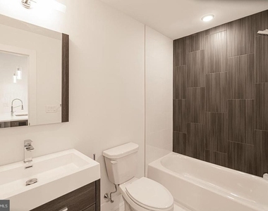 2623 Christian Street - Photo Thumbnail 4