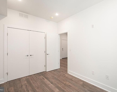 2623 Christian Street - Photo Thumbnail 6