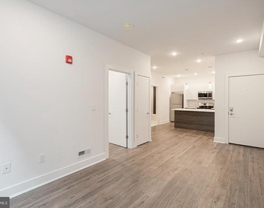 2623 Christian Street - Photo Thumbnail 2