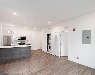2623 Christian Street - Photo Thumbnail 11
