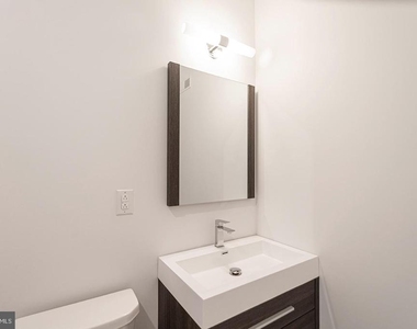 2623 Christian Street - Photo Thumbnail 4
