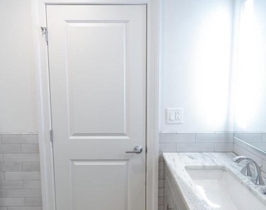 1411-1 Walnut Street - Photo Thumbnail 23