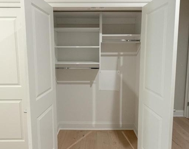 1411-1 Walnut Street - Photo Thumbnail 20