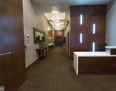 1411-1 Walnut Street - Photo Thumbnail 2