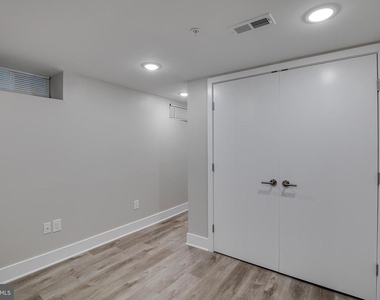 2019 N College Avenue - Photo Thumbnail 13