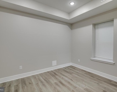 2019 N College Avenue - Photo Thumbnail 11