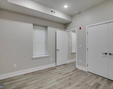 2019 N College Avenue - Photo Thumbnail 10