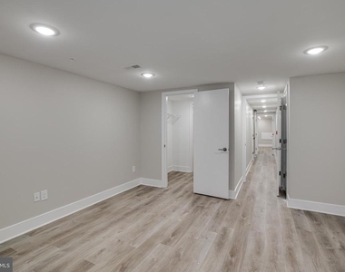 2019 N College Avenue - Photo Thumbnail 17